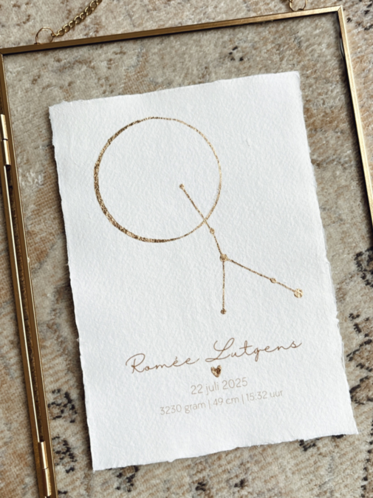 gouden maan met gouden sterrenbeeld poster